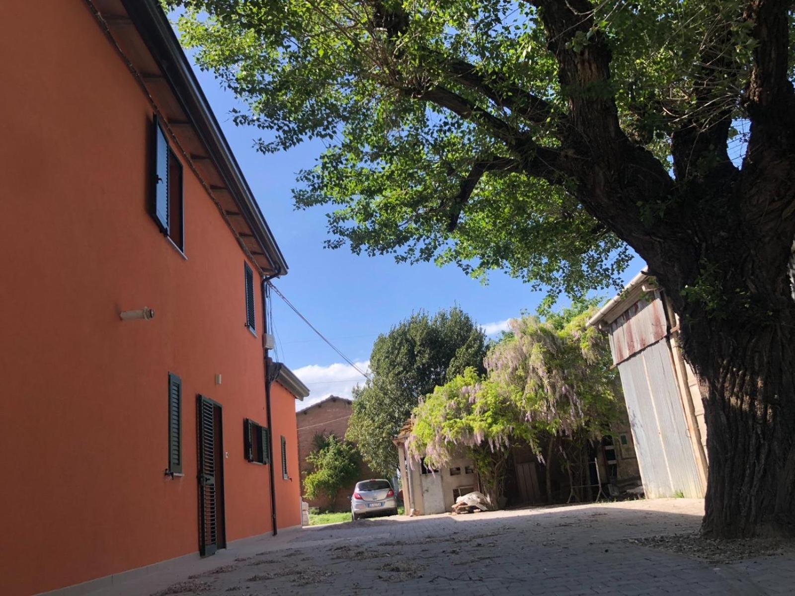 Guesthouse La Casa Di Giada Imola Exterior photo